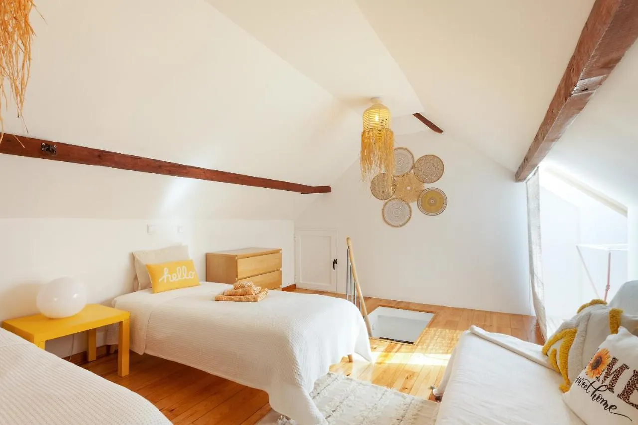 Nomad Dreams N.4 Sintra Apartment 0*,